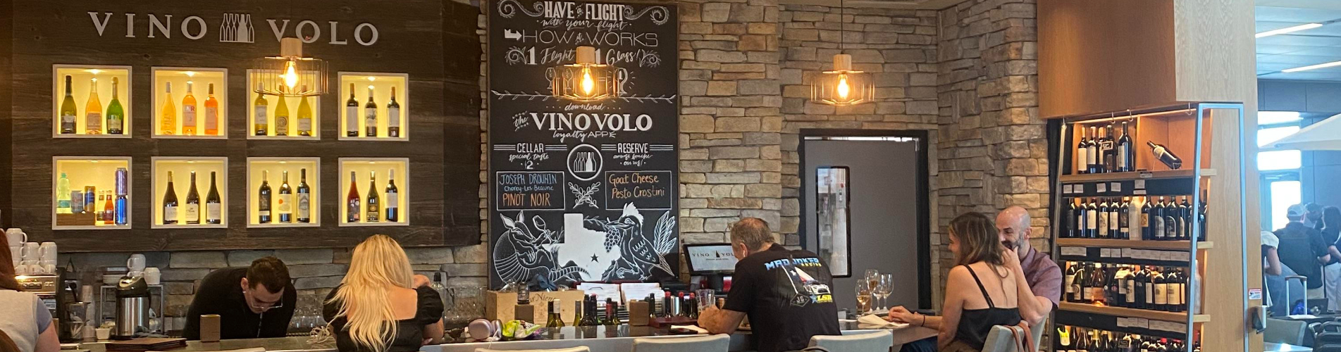 Vino Volo (Center Court, Gate 22)