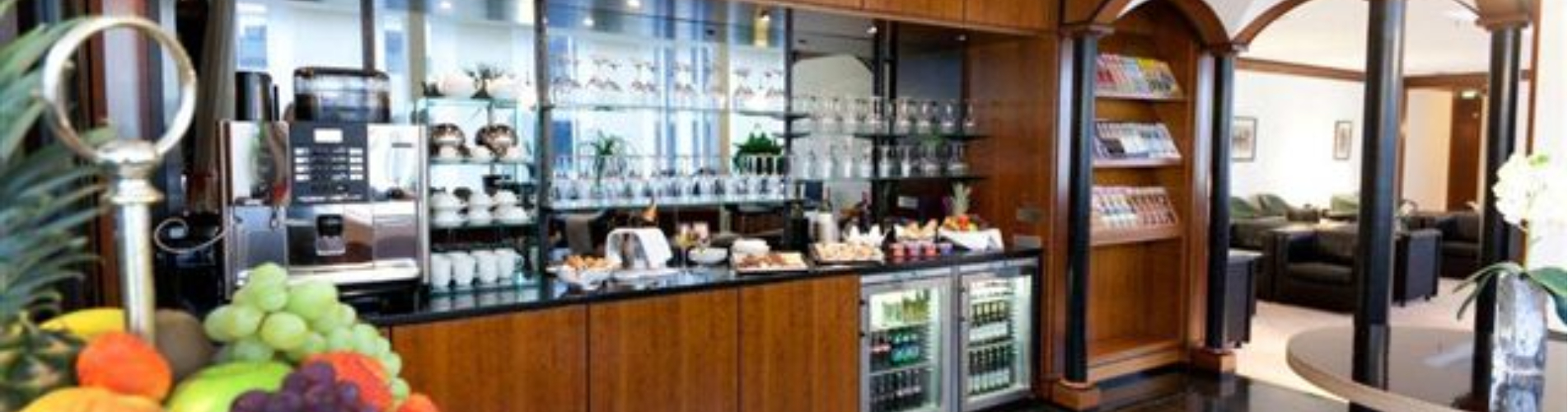 LuxxLounge (Terminal 1)