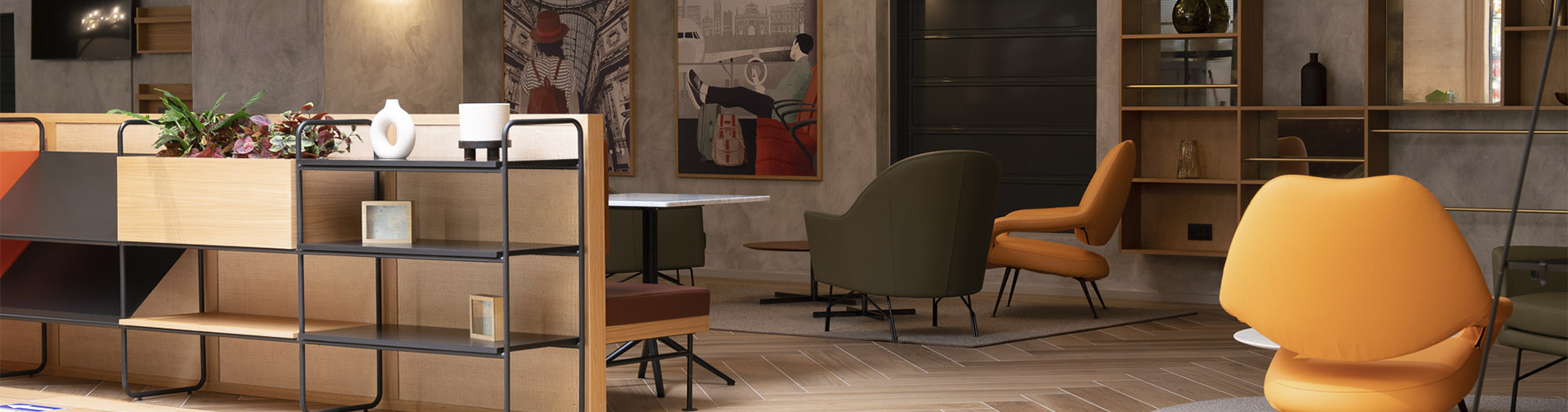 HelloSky Lounge (International Departure)