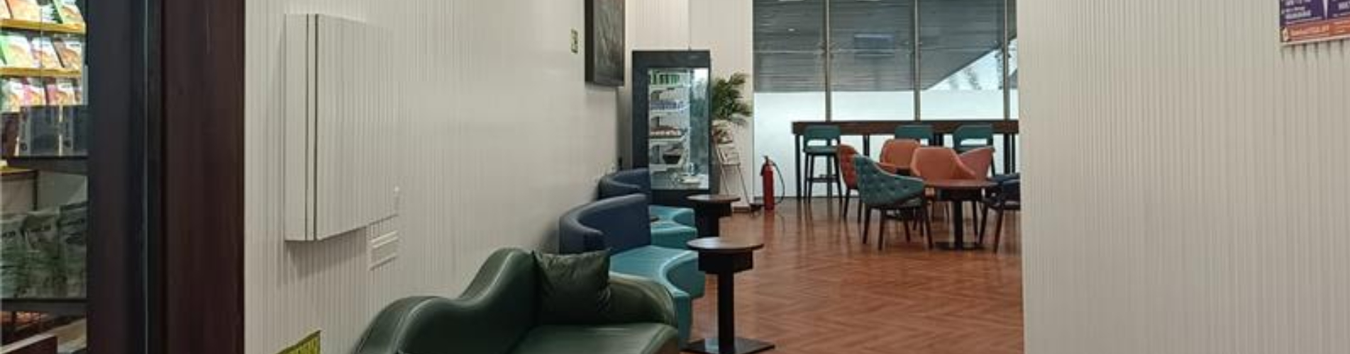 The Lounge (International Departure, Terminal 2)