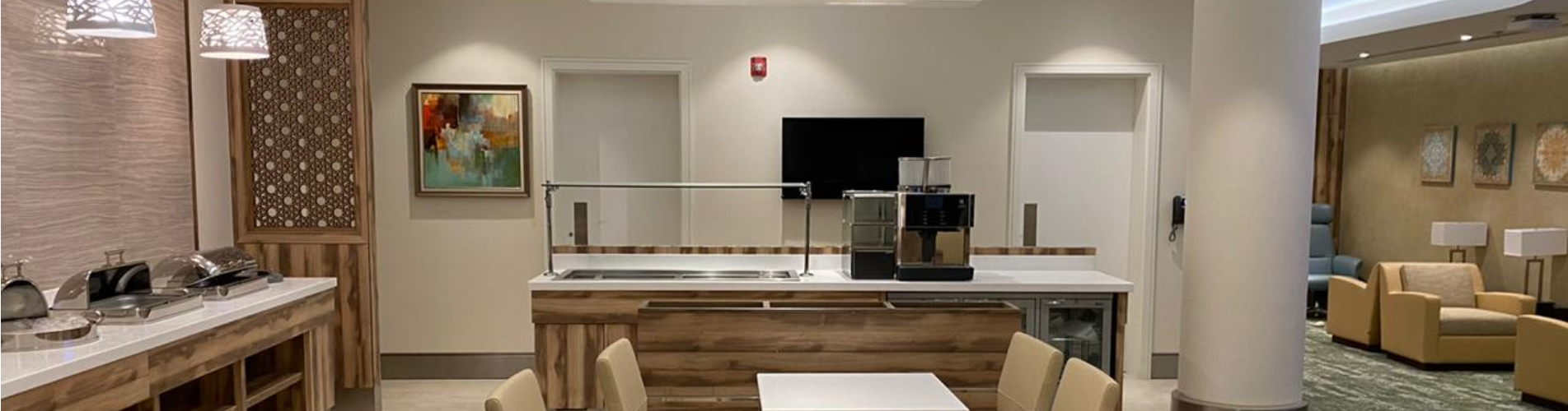 Plaza Premium Lounge (International Departures)