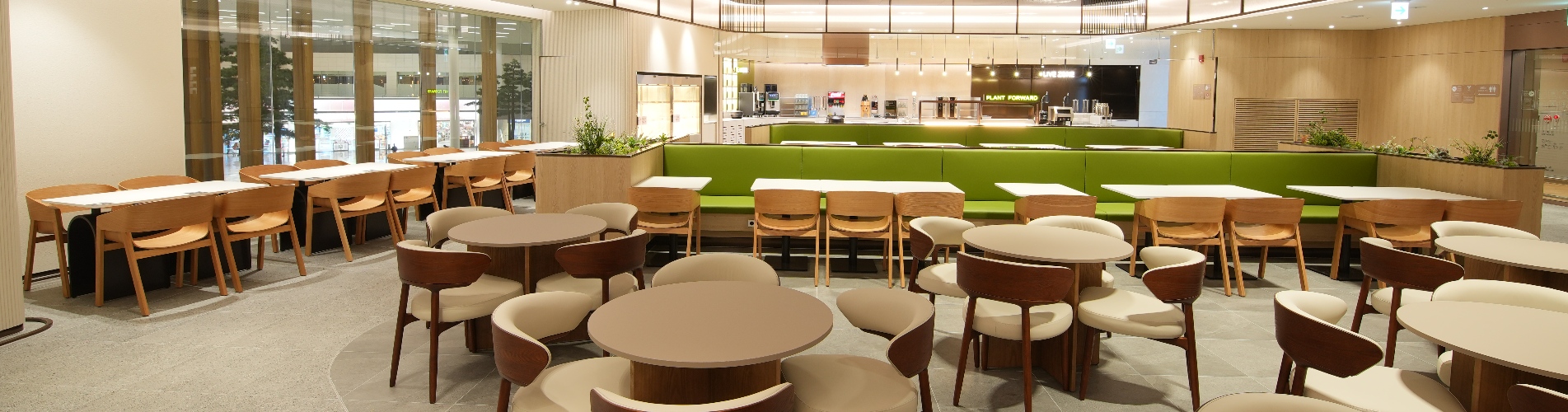 Skyhub Lounge (2号客运大楼离境大堂东翼)