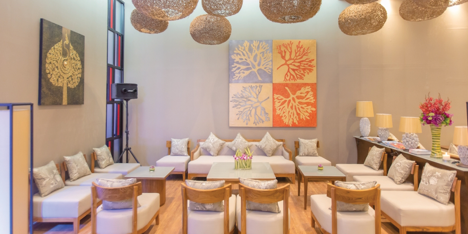 The Coral Executive Lounge (國際離境大堂)