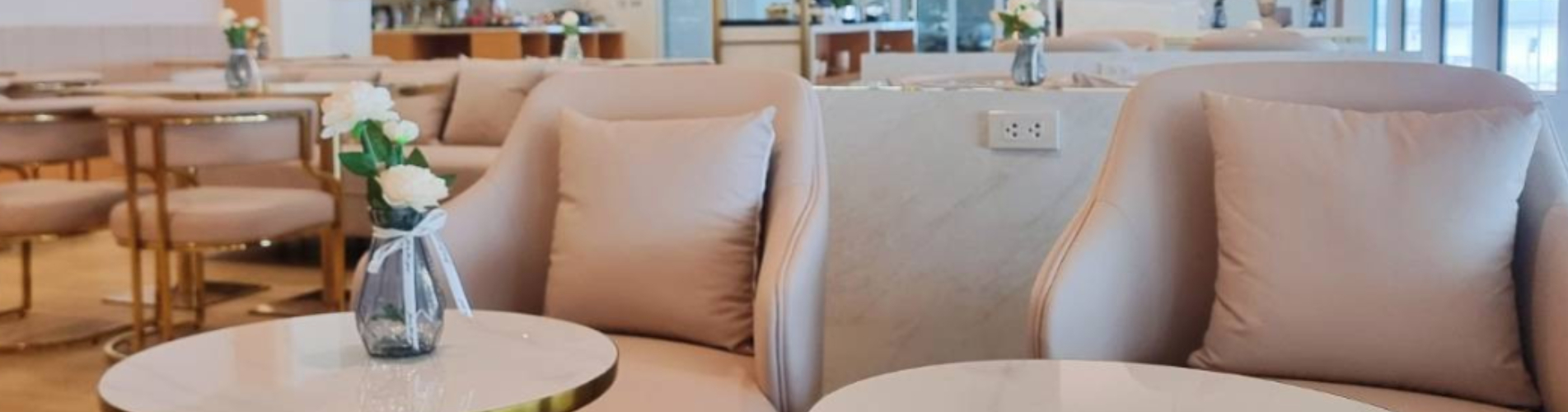 The Pearl Exclusive Lounge (國際航班出發區，第三航廈)