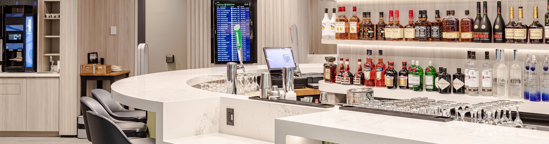 Plaza Premium Lounge (Domestic Departures, Terminal 1)