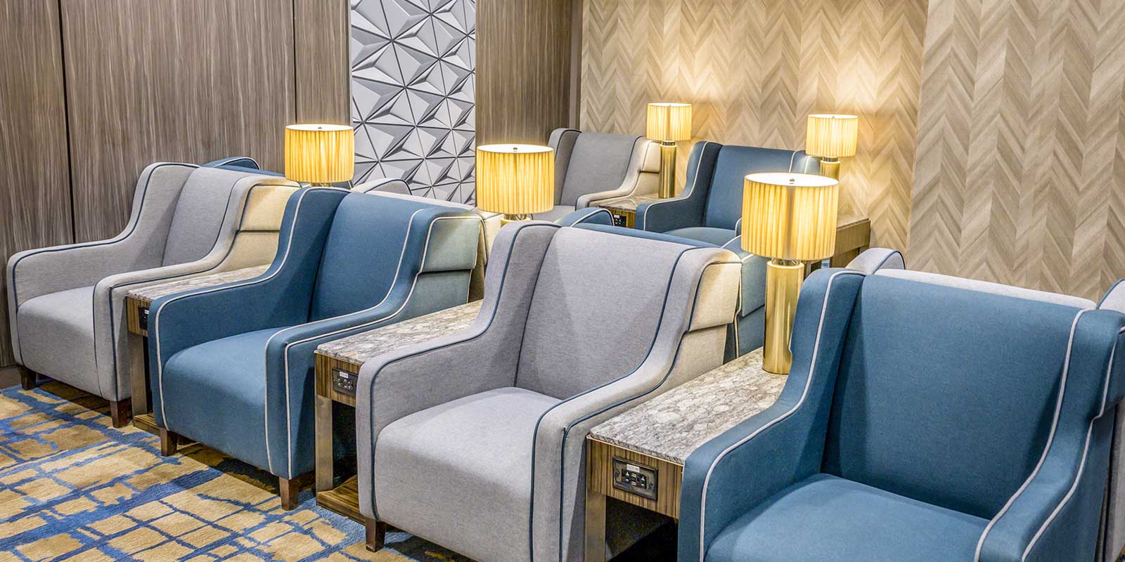 Toronto Pearson International Airport (YYZ) Find the lounge you need