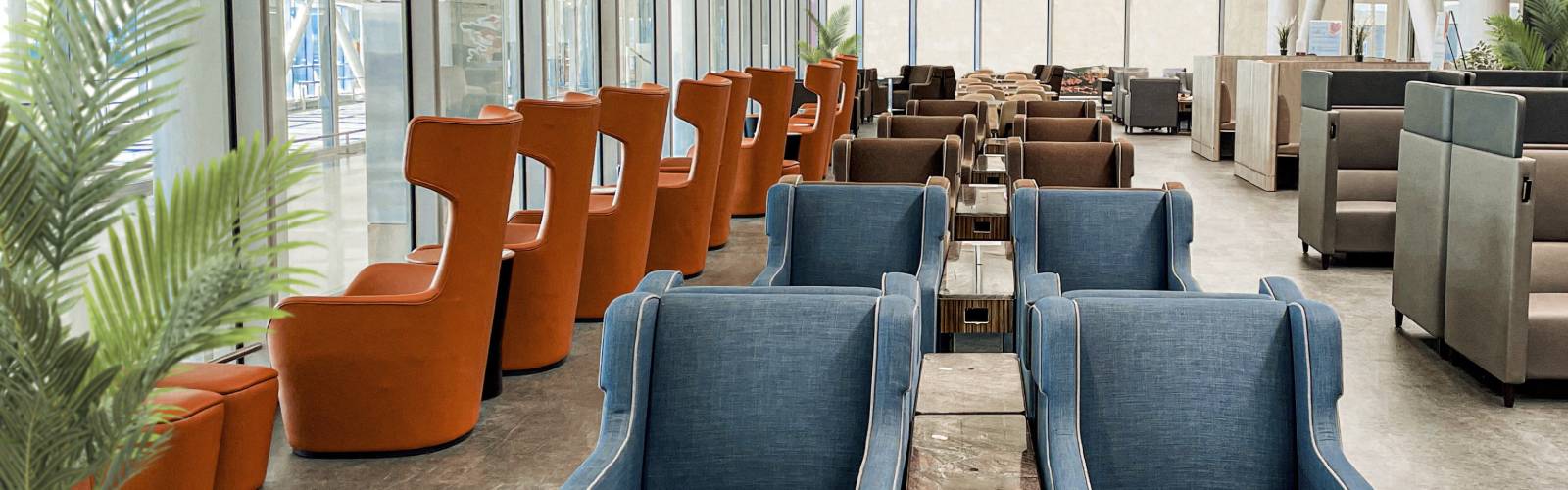 プラザ プレミアム コンセプト ラウンジ (国内線出発、保安検査前、第 1 ターミナル)