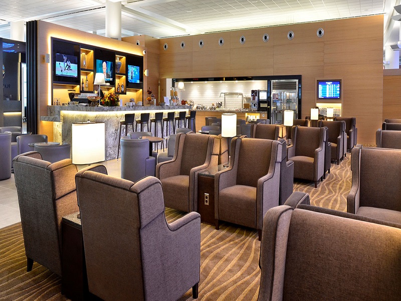 Plaza Premium Lounge (Departures)